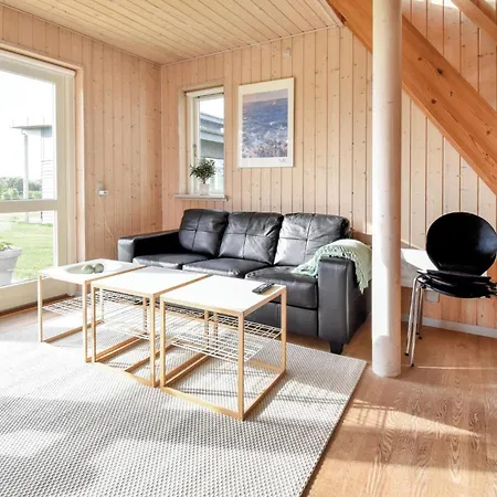 Stunning In Faaborg With Wifi Holiday home