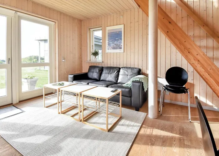 Four-bedroom In Casa vacanze